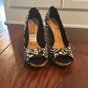 Christian Soriano peep toe High heels black and white. Never worn size 8